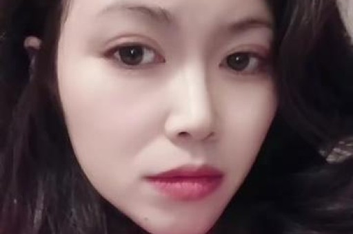 刚官宣23岁网红女友仅3天林俊杰就因亲吻幼童被骂上热搜？完整视频曝光后全网集体道歉！